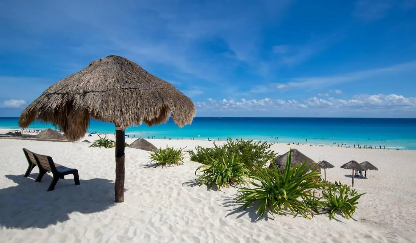 Cancun Plaza By Andiani Travel Apartment
